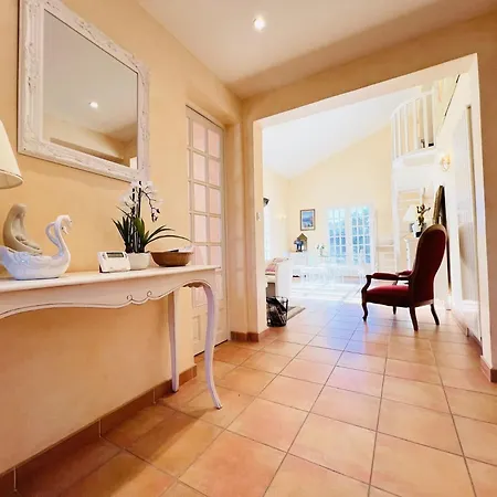 Tournesol - Ideal Pour Les Familles Quartier Residentiel Mae-5271 * لا غراند موت