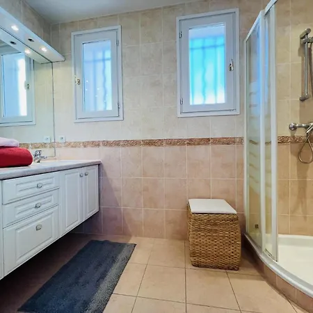 Tournesol - Ideal Pour Les Familles Quartier Residentiel Mae-5271 * لا غراند موت